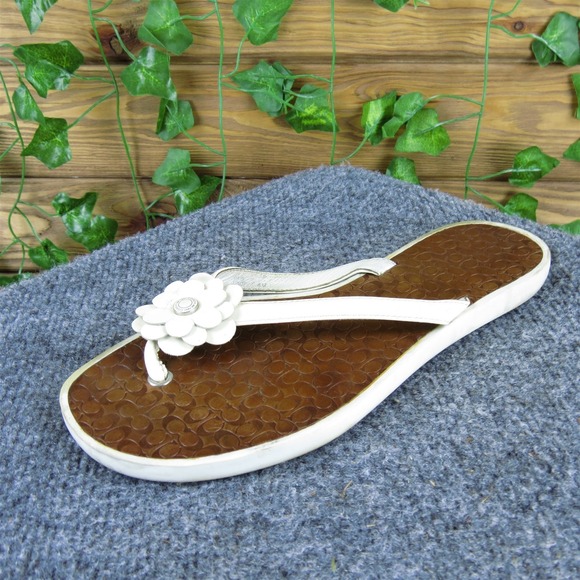 Coach Women Lindy Flip Flop White Patent Leather Sz 8 Medium  Used 2025 - Picture 1 of 6